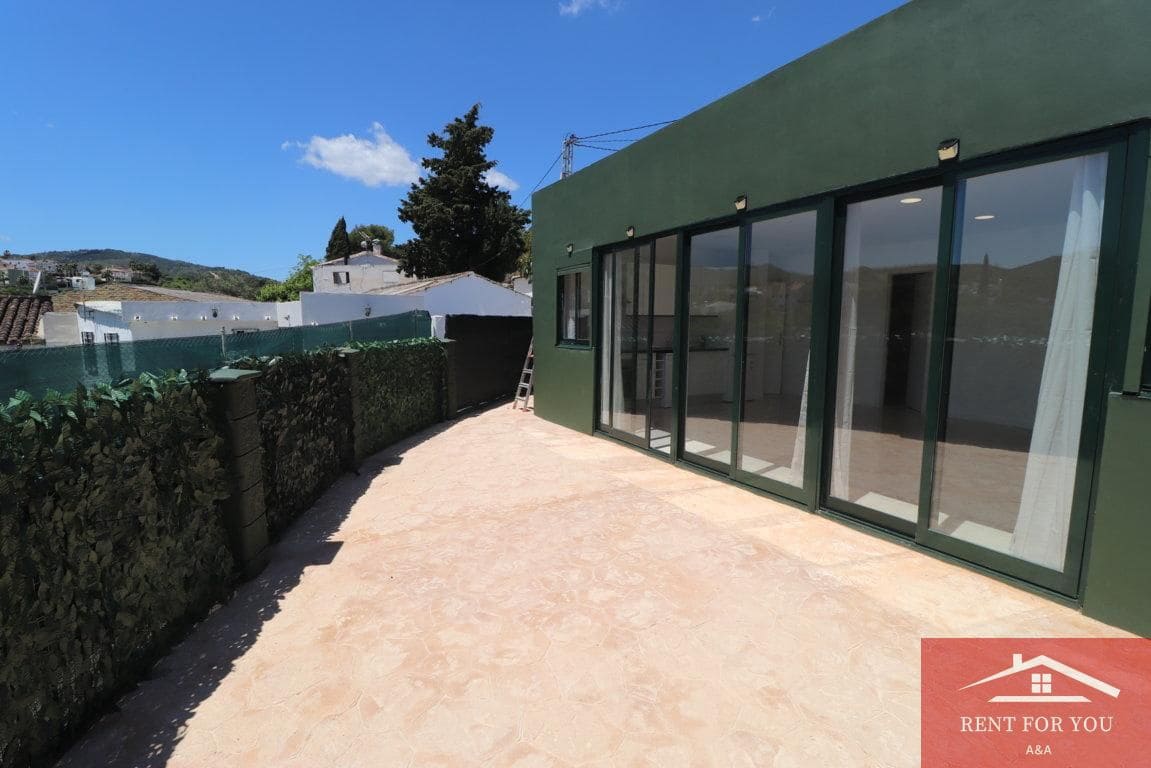2 makuuhuone Huvila vuokrattavana paikassa Alhaurin el Grande mukana uima-altaan 
autotalli - 1 300 € (Ref: 9839844)