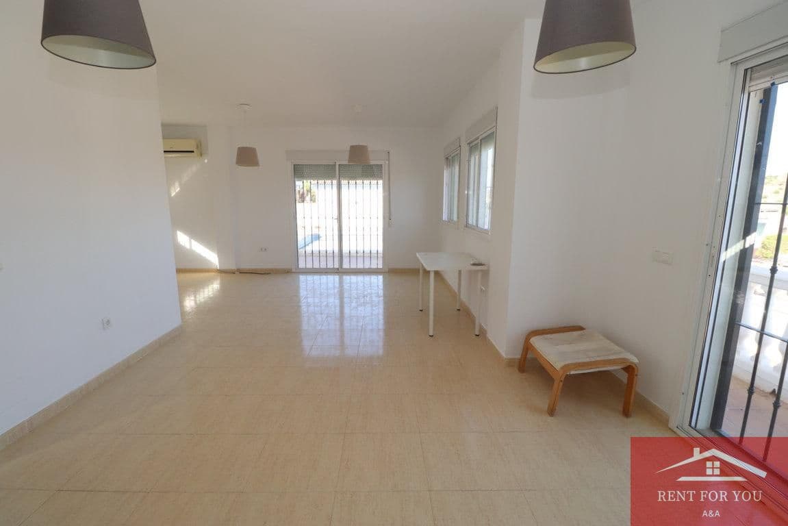 3 slaapkamer Villa te huur in Coin met zwembad garage - € 1.800 (Ref: 9840672)