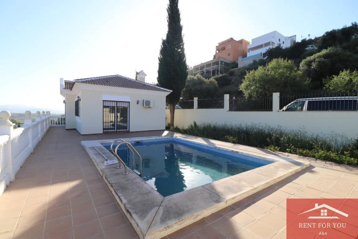 3 slaapkamer Villa te huur in Coin met zwembad garage - € 1.800 (Ref: 9840672)