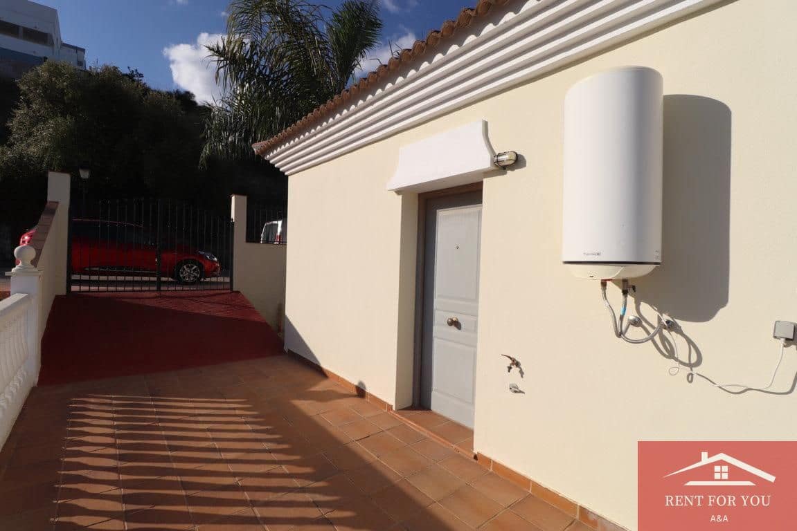 3 slaapkamer Villa te huur in Coin met zwembad garage - € 1.800 (Ref: 9840672)