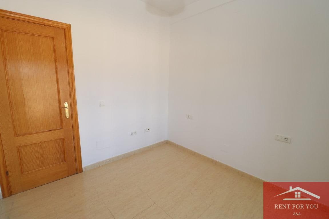 3 slaapkamer Villa te huur in Coin met zwembad garage - € 1.800 (Ref: 9840672)