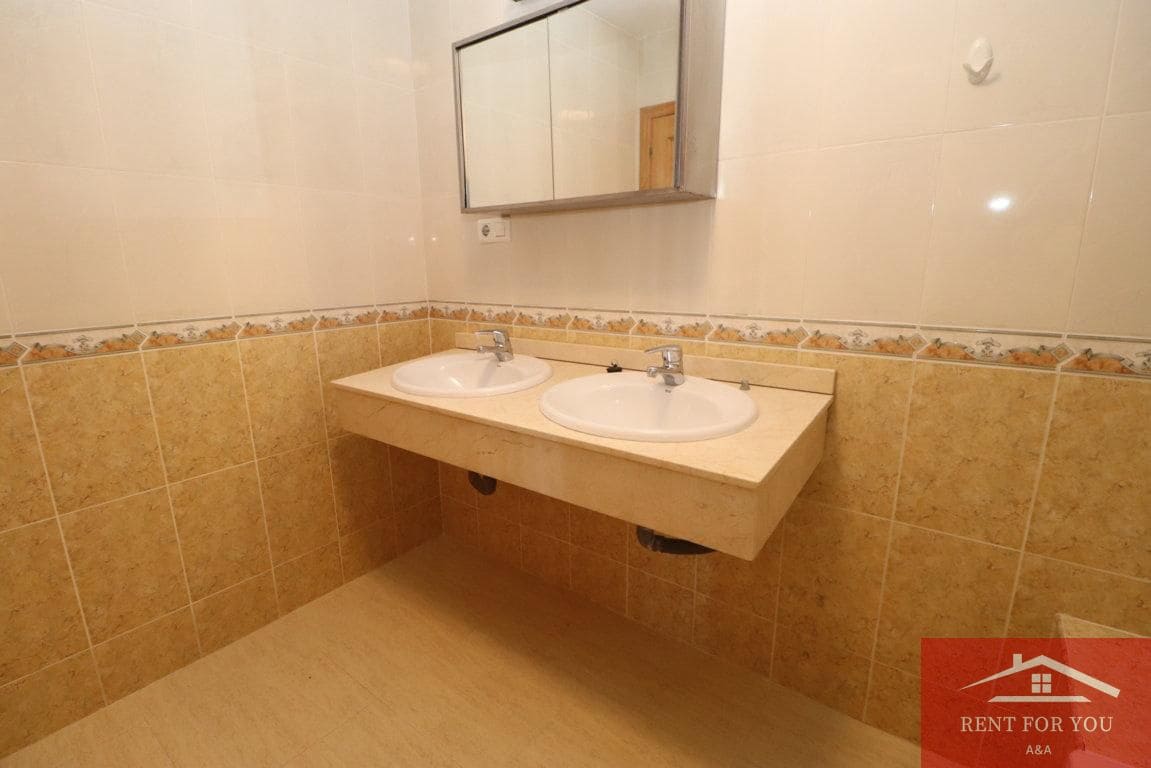 3 slaapkamer Villa te huur in Coin met zwembad garage - € 1.800 (Ref: 9840672)