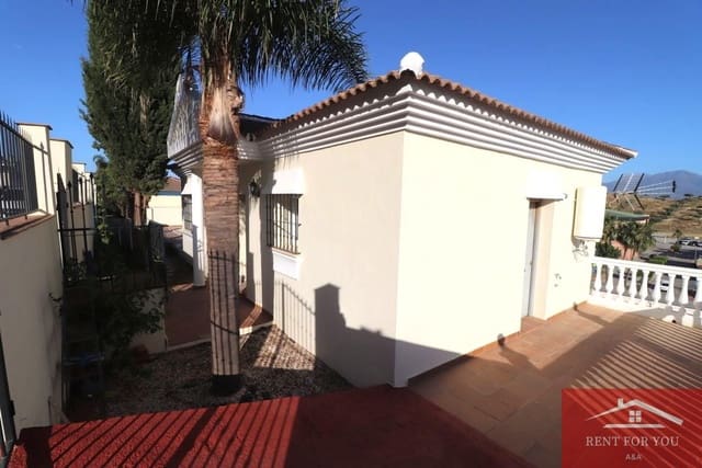 3 slaapkamer Villa te huur in Coín met zwembad garage - € 1.800 (Ref: 9840672)