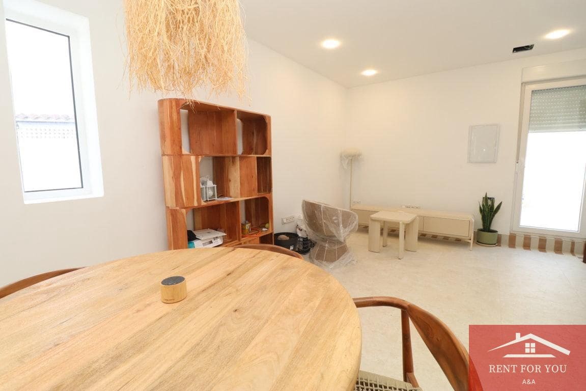2 bedroom Flat for rent in Alhaurin el Grande - € 1,100 (Ref: 9841585)