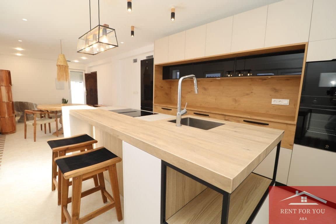 2 bedroom Flat for rent in Alhaurin el Grande - € 1,100 (Ref: 9841585)