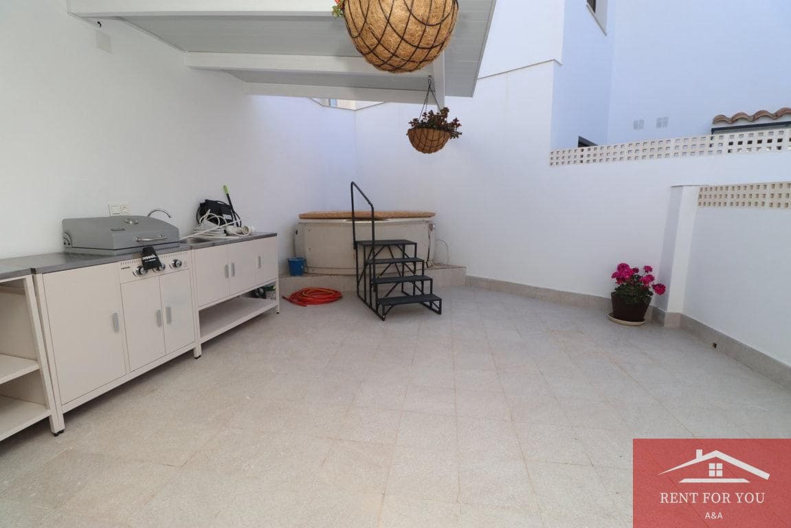 2 bedroom Flat for rent in Alhaurin el Grande - € 1,100 (Ref: 9841585)