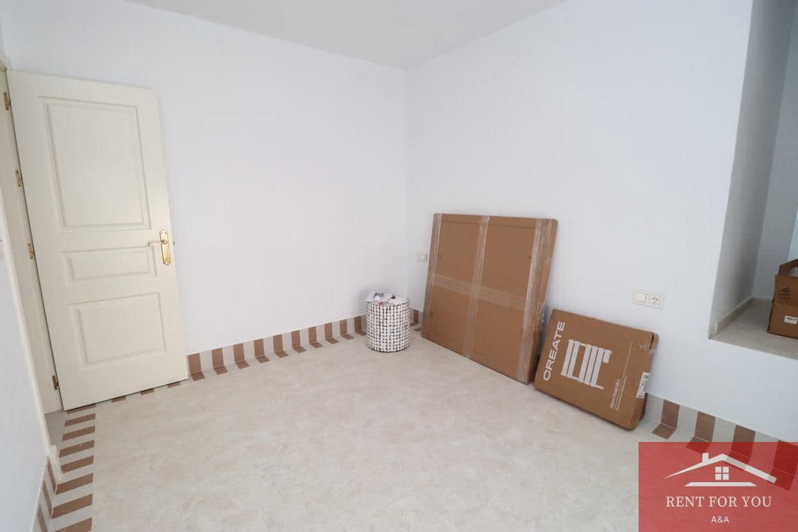 2 bedroom Flat for rent in Alhaurin el Grande - € 1,100 (Ref: 9841585)
