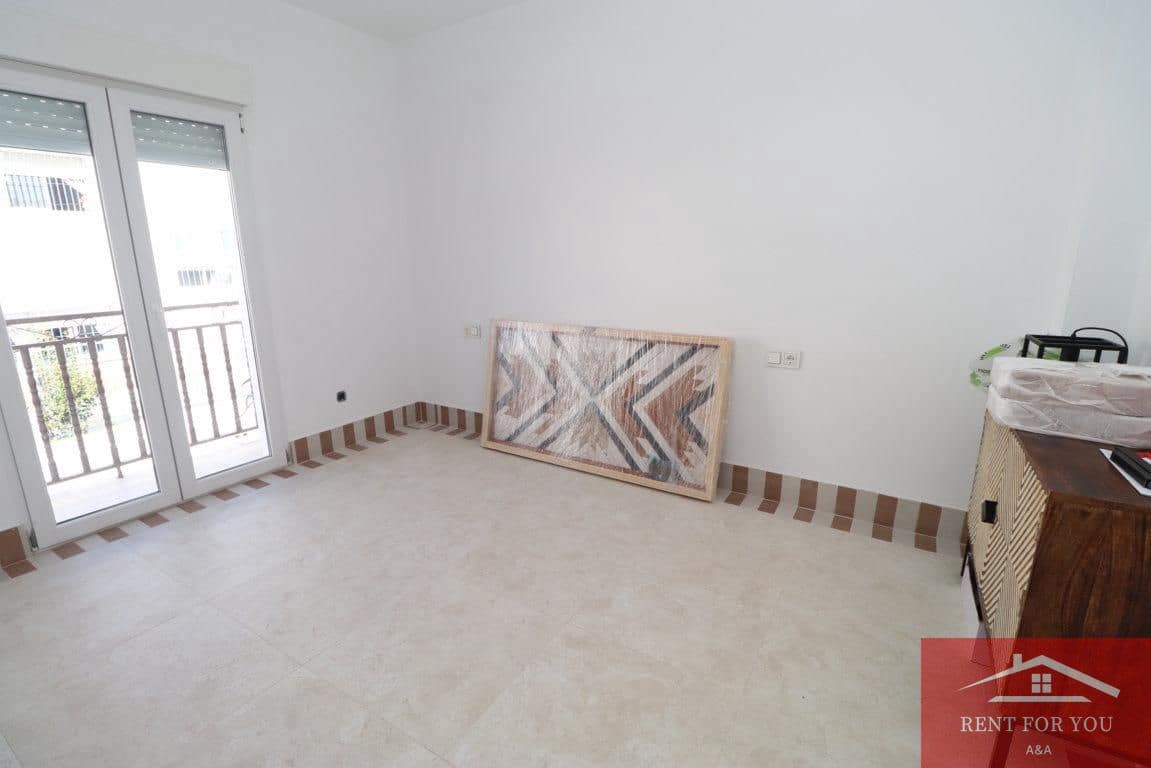 2 bedroom Flat for rent in Alhaurin el Grande - € 1,100 (Ref: 9841585)