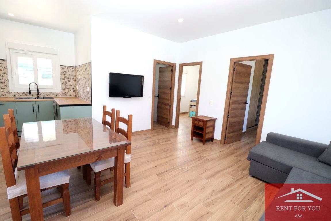 2 soverom Leilighet til leie i Coin - € 950 (Ref: 9850591)