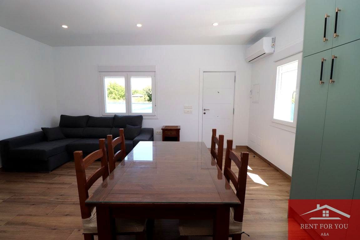 2 soverom Leilighet til leie i Coin - € 950 (Ref: 9850591)