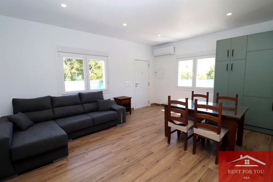 2 soverom Leilighet til leie i Coin - € 950 (Ref: 9850591)