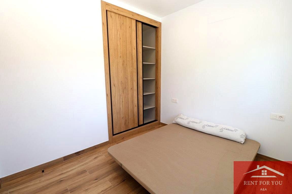 2 soverom Leilighet til leie i Coin - € 950 (Ref: 9850591)