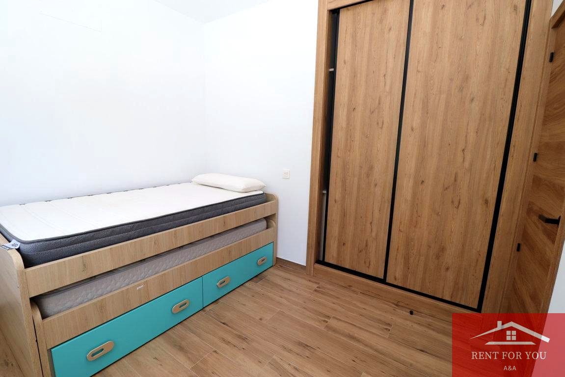 2 soverom Leilighet til leie i Coin - € 950 (Ref: 9850591)