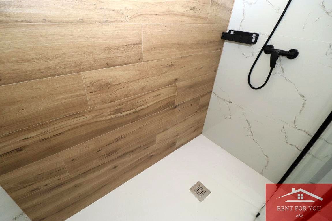 2 soverom Leilighet til leie i Coin - € 950 (Ref: 9850591)