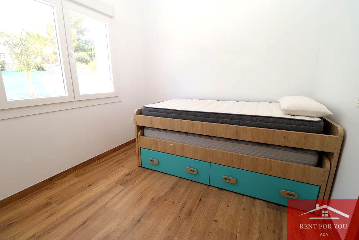 2 soverom Leilighet til leie i Coin - € 950 (Ref: 9850591)
