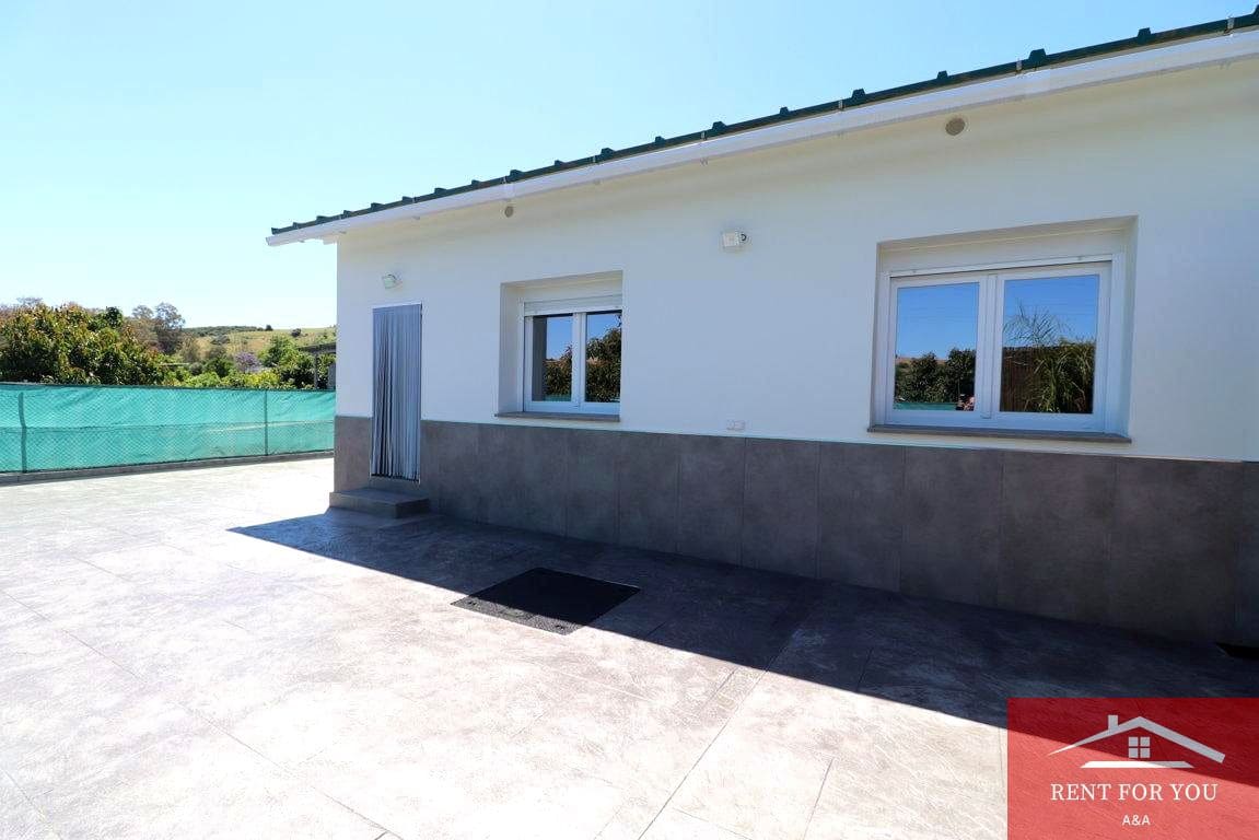 2 soverom Leilighet til leie i Coin - € 950 (Ref: 9850591)