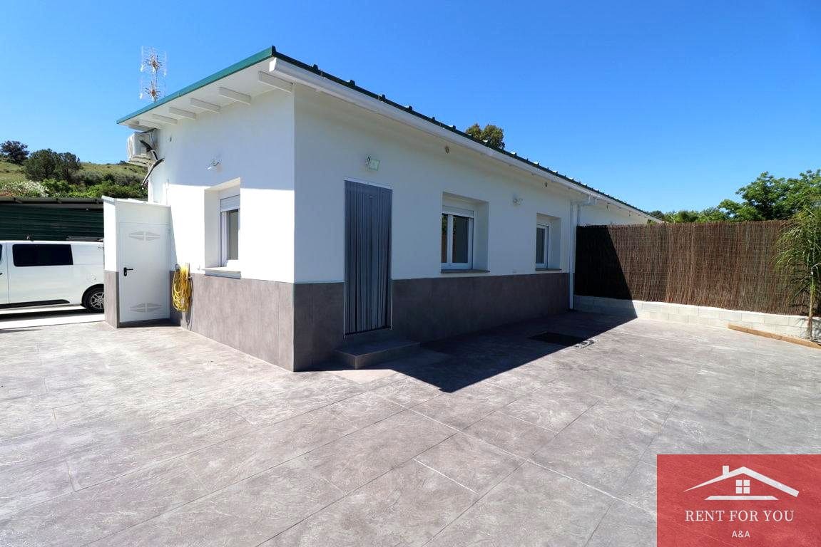 2 soverom Leilighet til leie i Coin - € 950 (Ref: 9850591)