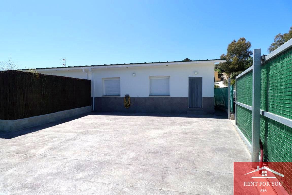 Chalet de 2 habitaciones en Coín en alquiler con garaje - 950 € (Ref: 9874012)
