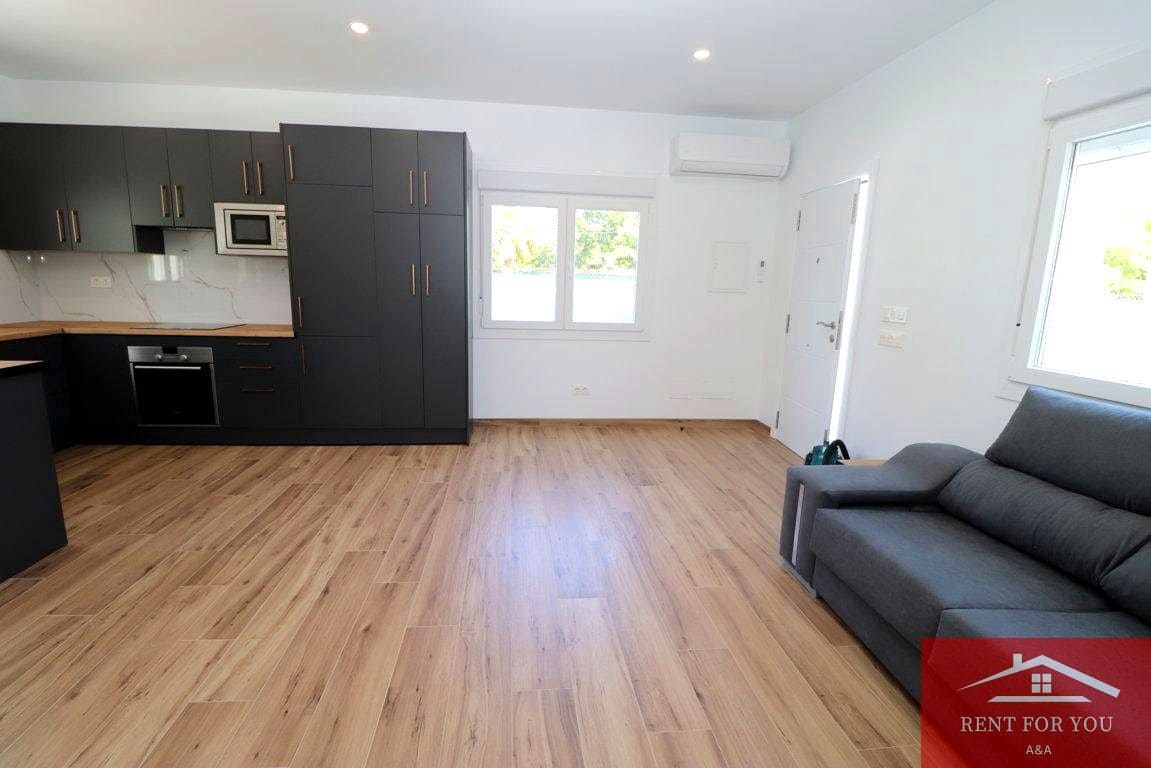 Chalet de 2 habitaciones en Coín en alquiler con garaje - 950 € (Ref: 9874012)