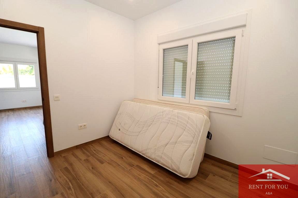 Chalet de 2 habitaciones en Coín en alquiler con garaje - 950 € (Ref: 9874012)
