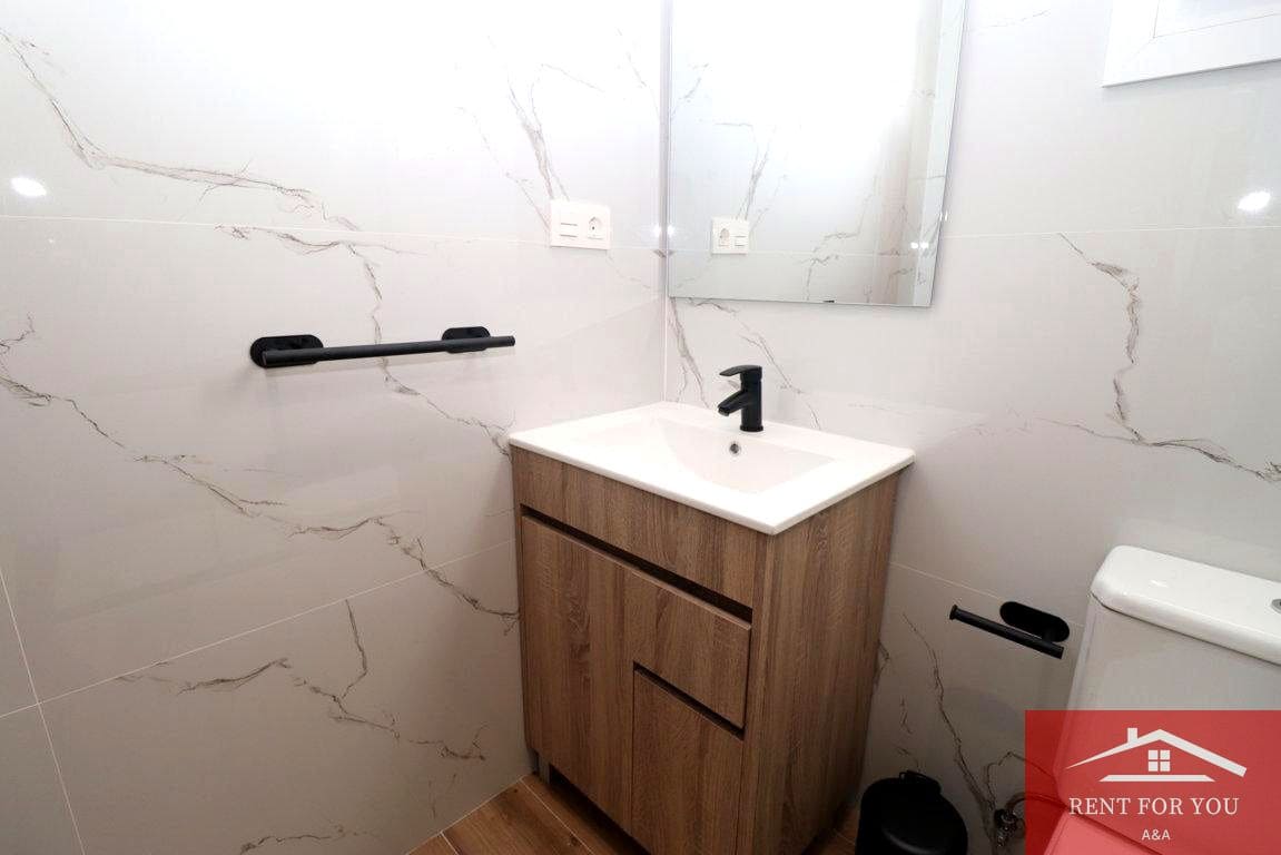 Chalet de 2 habitaciones en Coín en alquiler con garaje - 950 € (Ref: 9874012)