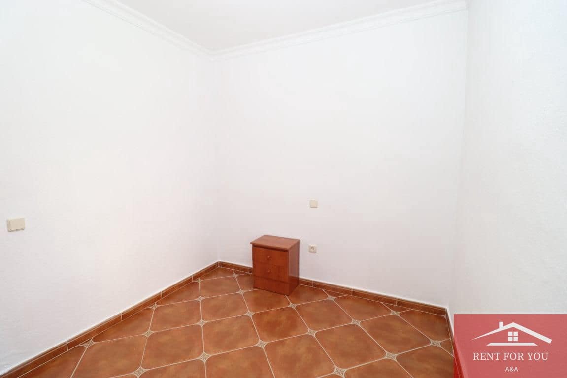 3 Zimmer Villa zu vermieten in Villafranca del Guadalhorce - 1.000 € (Ref: 9893146)