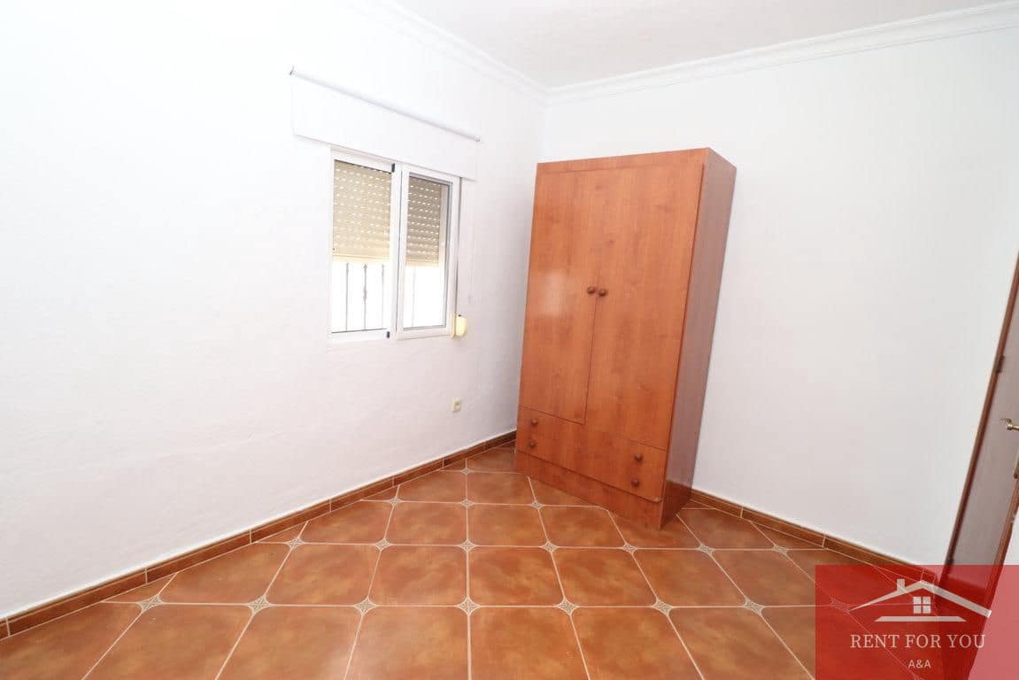 3 Zimmer Villa zu vermieten in Villafranca del Guadalhorce - 1.000 € (Ref: 9893146)