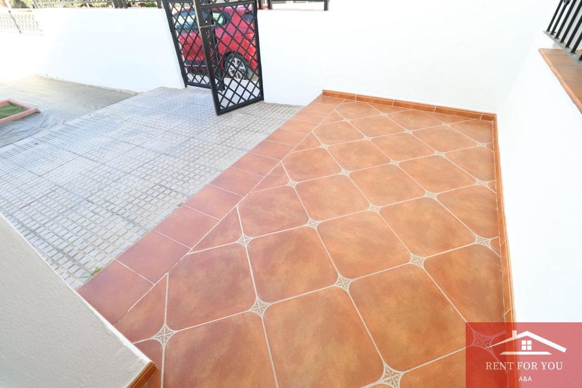 3 Zimmer Villa zu vermieten in Villafranca del Guadalhorce - 1.000 € (Ref: 9893146)