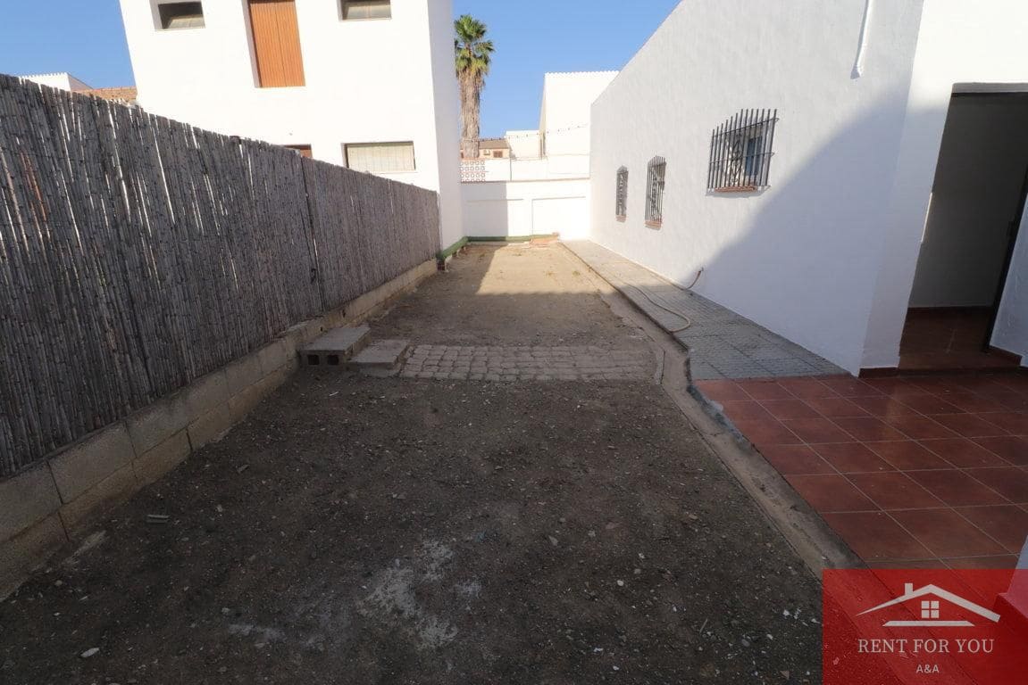 3 Zimmer Villa zu vermieten in Villafranca del Guadalhorce - 1.000 € (Ref: 9893146)
