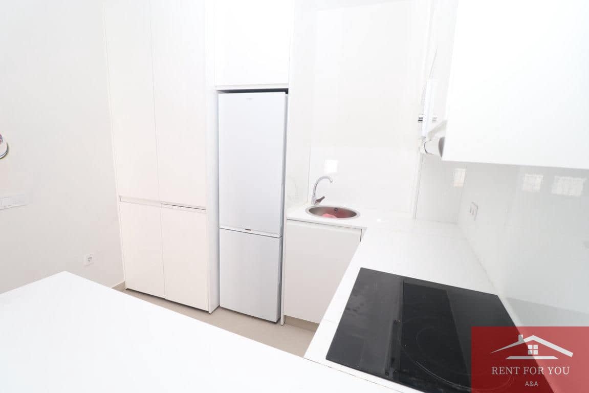 2 bedroom Flat for rent in Alhaurin el Grande - € 850 (Ref: 9895435)