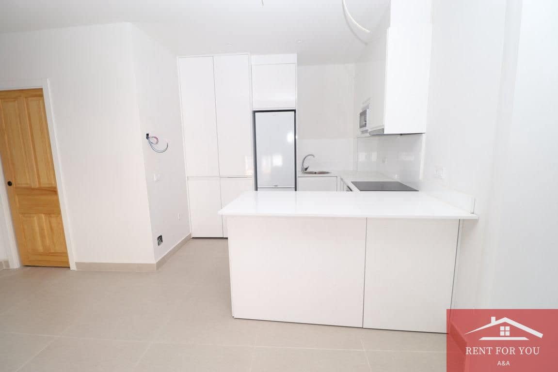 2 bedroom Flat for rent in Alhaurin el Grande - € 850 (Ref: 9895435)