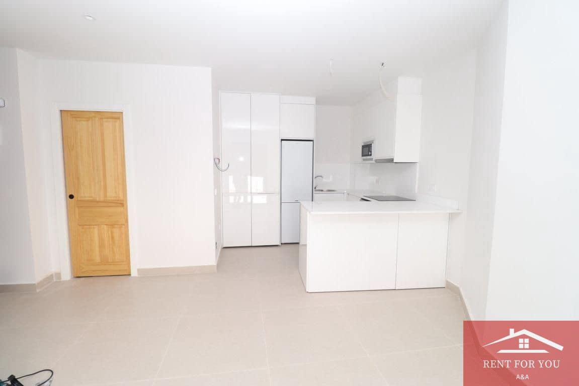 2 bedroom Flat for rent in Alhaurin el Grande - € 850 (Ref: 9895435)