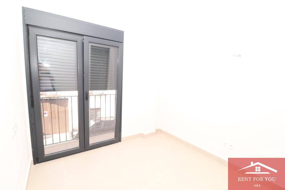2 bedroom Flat for rent in Alhaurin el Grande - € 850 (Ref: 9895435)