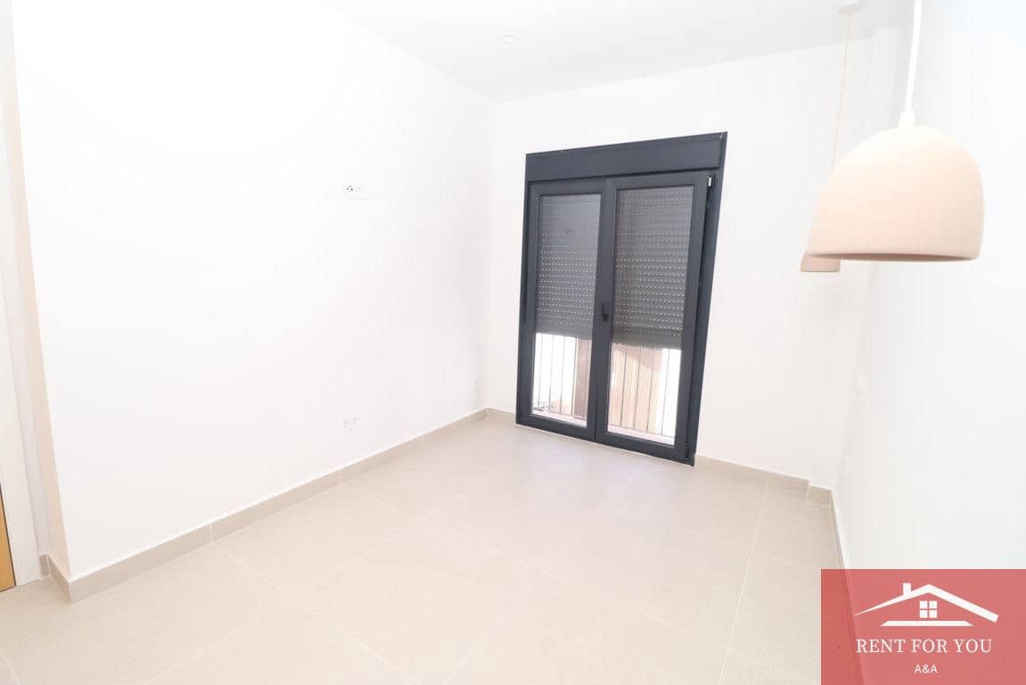 2 bedroom Flat for rent in Alhaurin el Grande - € 850 (Ref: 9895435)
