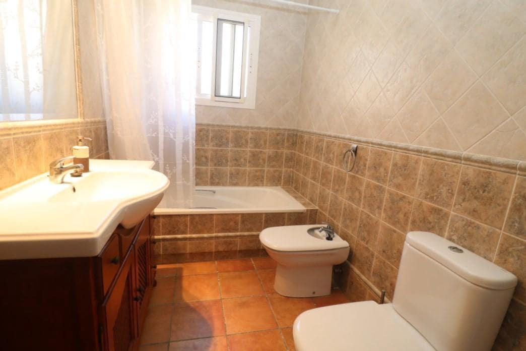3 Zimmer Villa zu vermieten in Coin mit Pool Garage - 1.750 € (Ref: 9898471)