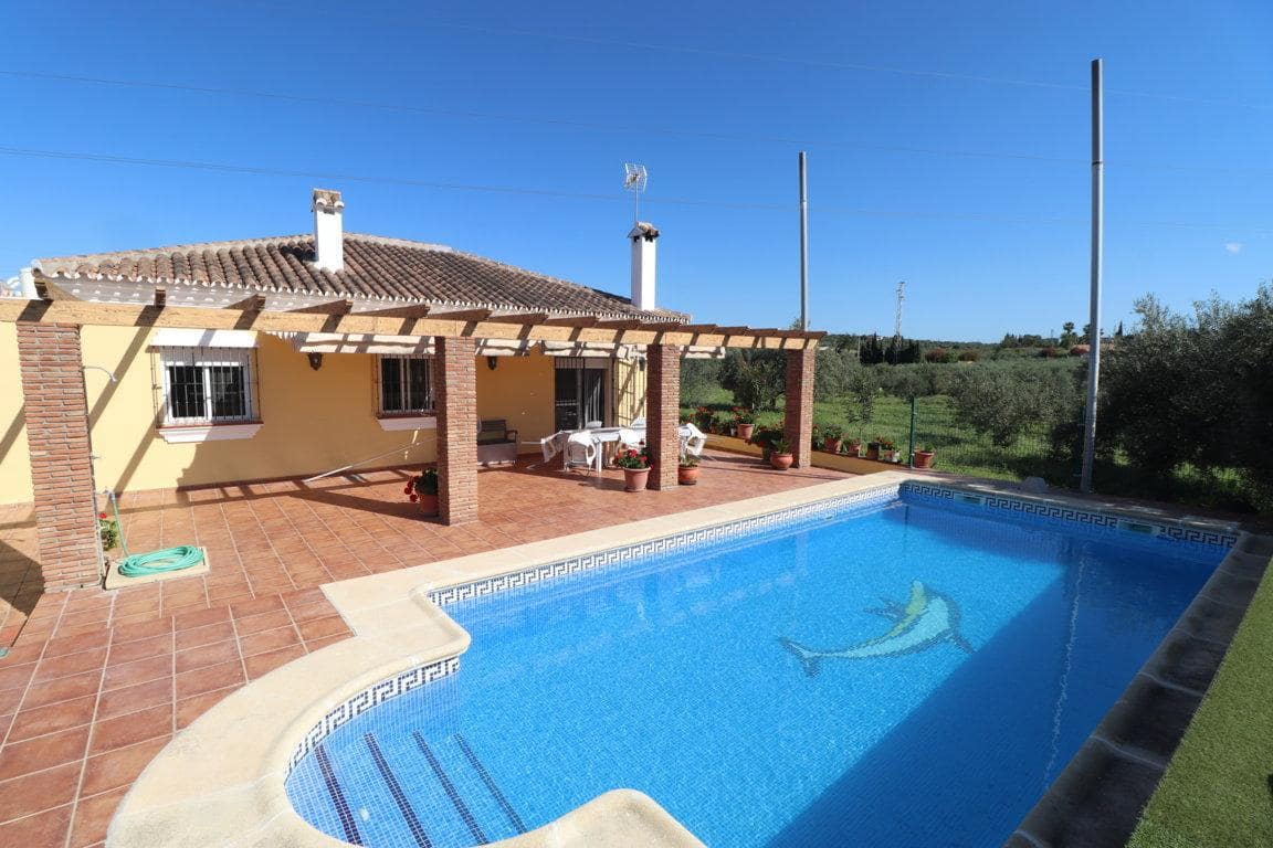 3 Zimmer Villa zu vermieten in Coin mit Pool Garage - 1.750 € (Ref: 9898471)