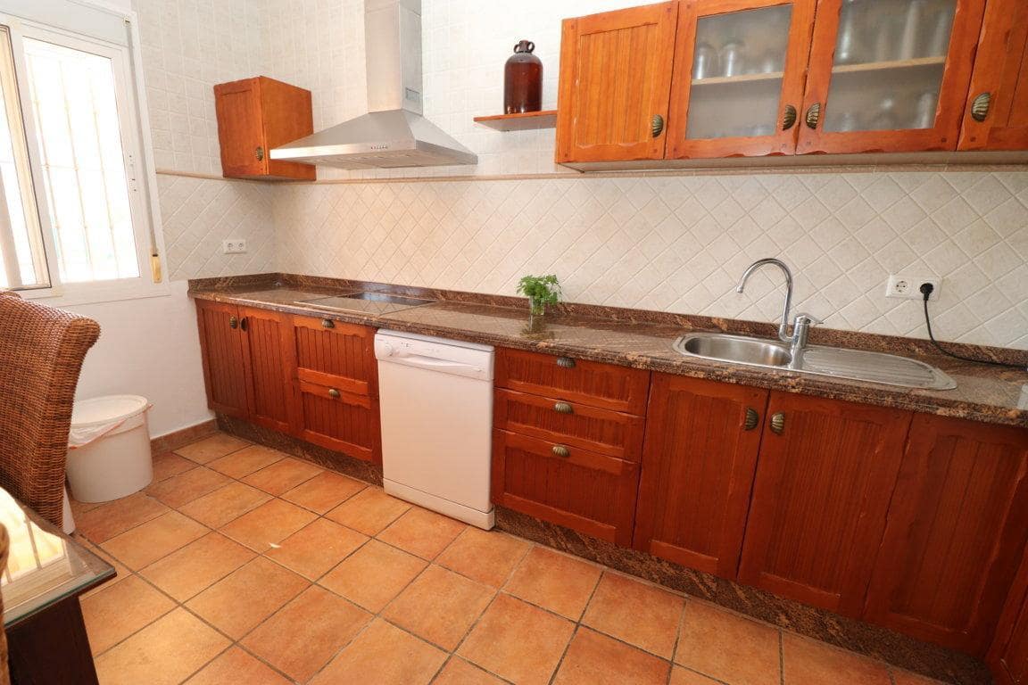 3 Zimmer Villa zu vermieten in Coin mit Pool Garage - 1.750 € (Ref: 9898471)