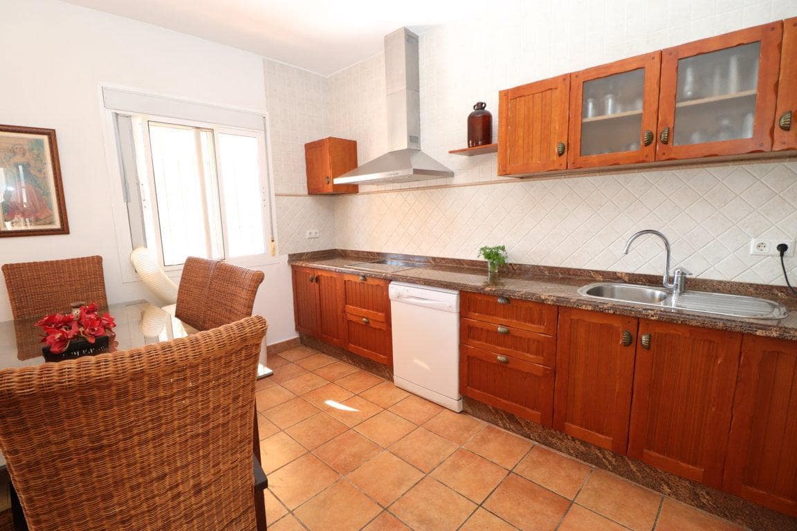 3 Zimmer Villa zu vermieten in Coin mit Pool Garage - 1.750 € (Ref: 9898471)