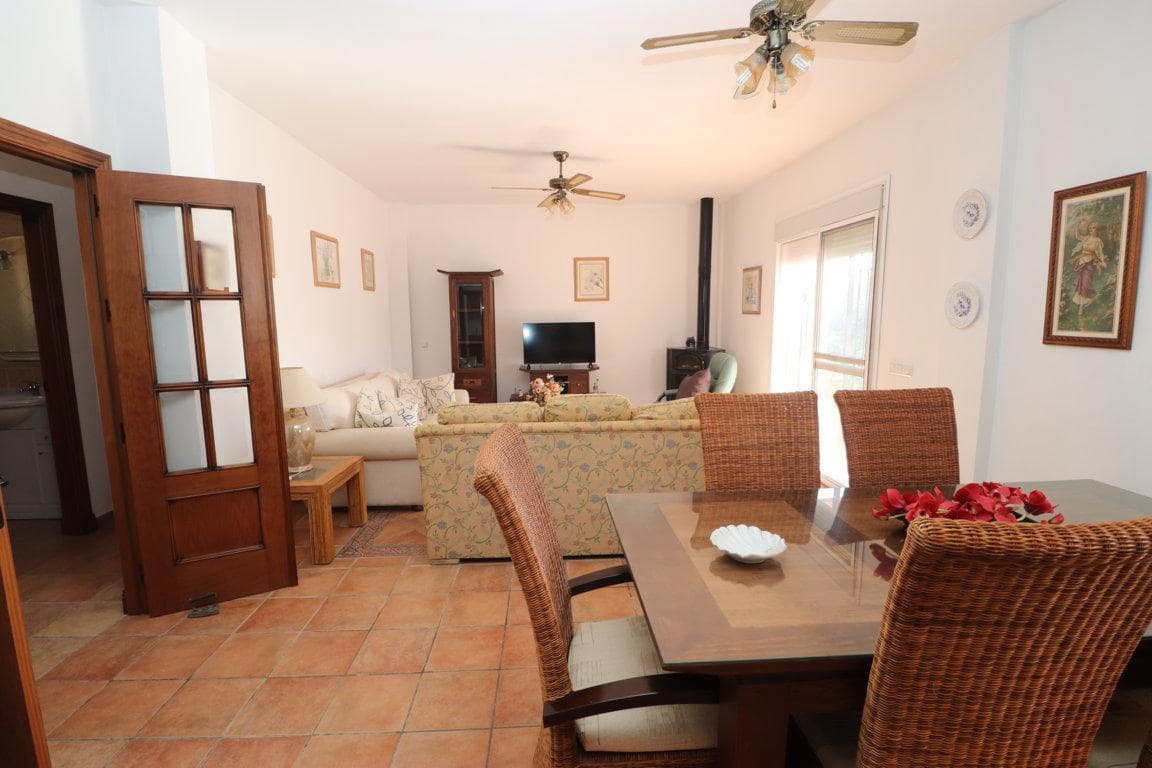 3 Zimmer Villa zu vermieten in Coin mit Pool Garage - 1.750 € (Ref: 9898471)