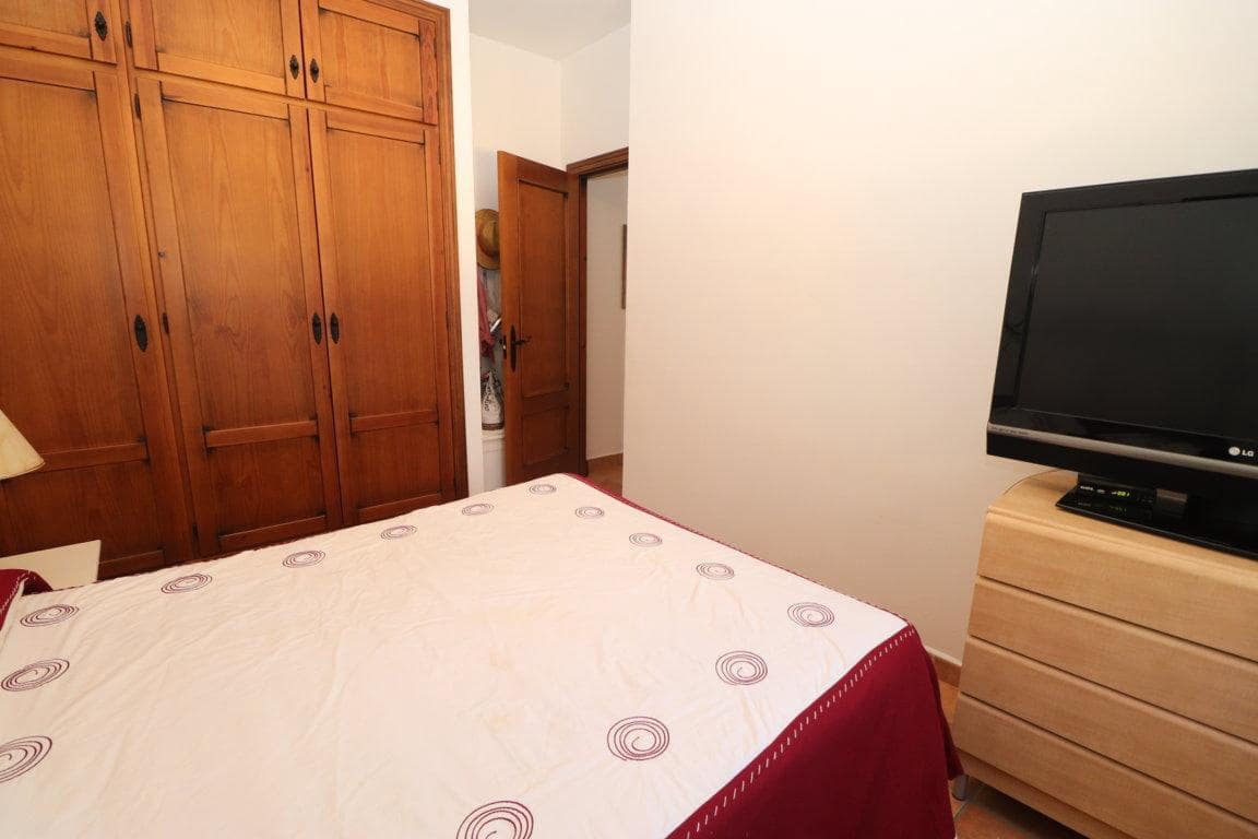 3 Zimmer Villa zu vermieten in Coin mit Pool Garage - 1.750 € (Ref: 9898471)