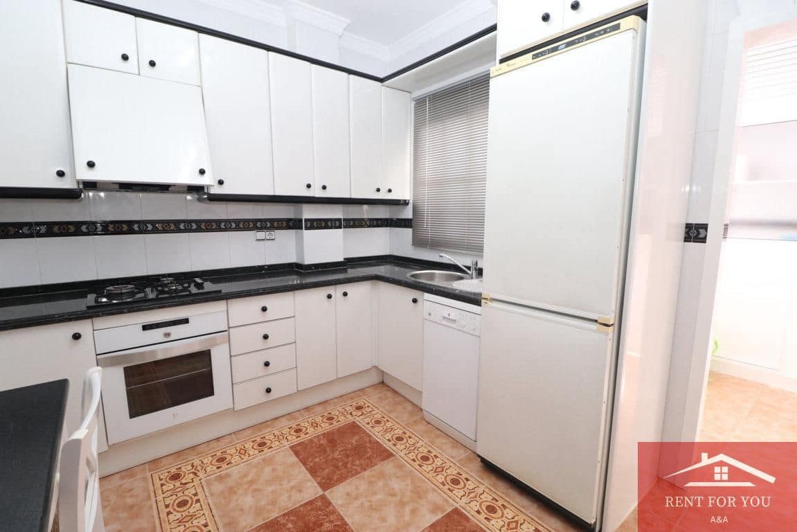 Piso de 4 habitaciones en Alhaurín el Grande en alquiler - 900 € (Ref: 9911751)