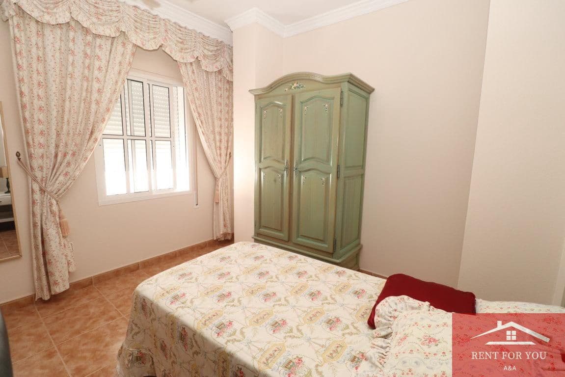 Piso de 4 habitaciones en Alhaurín el Grande en alquiler - 900 € (Ref: 9911751)