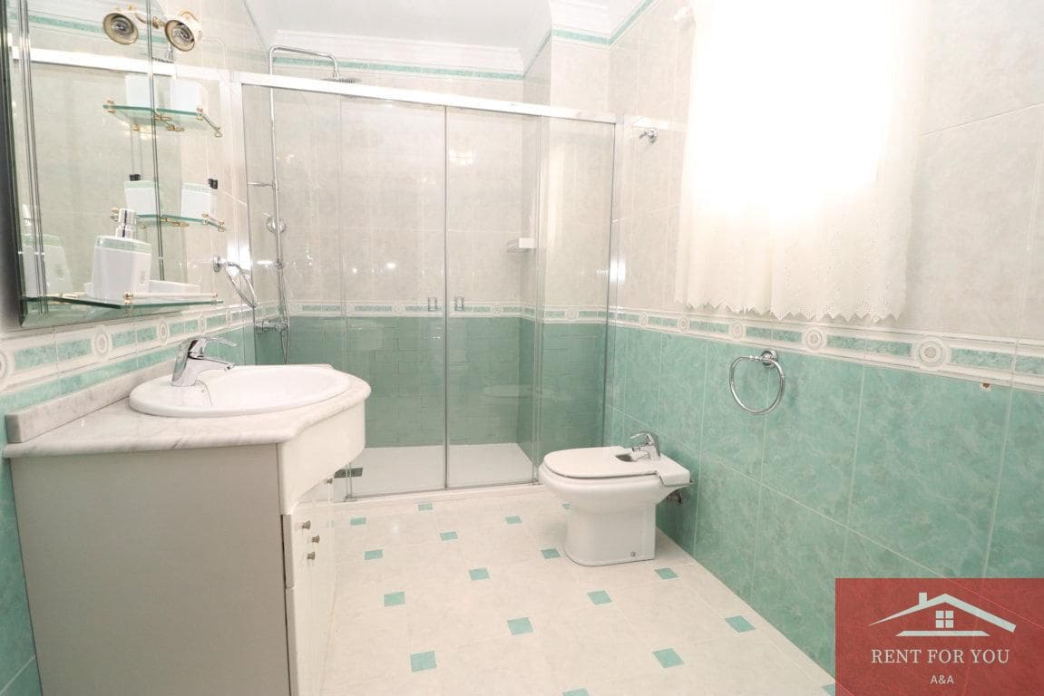 Piso de 4 habitaciones en Alhaurín el Grande en alquiler - 900 € (Ref: 9911751)