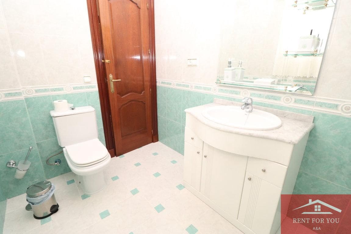 Piso de 4 habitaciones en Alhaurín el Grande en alquiler - 900 € (Ref: 9911751)