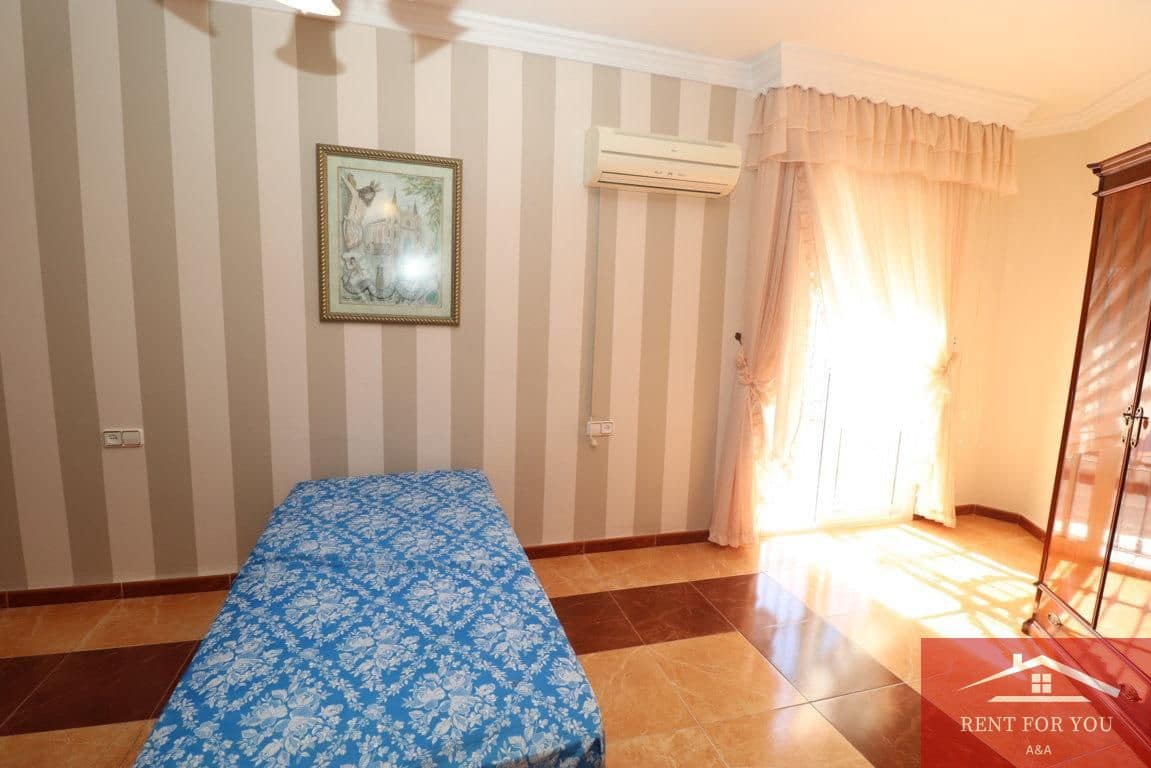 Piso de 4 habitaciones en Alhaurín el Grande en alquiler - 900 € (Ref: 9911751)
