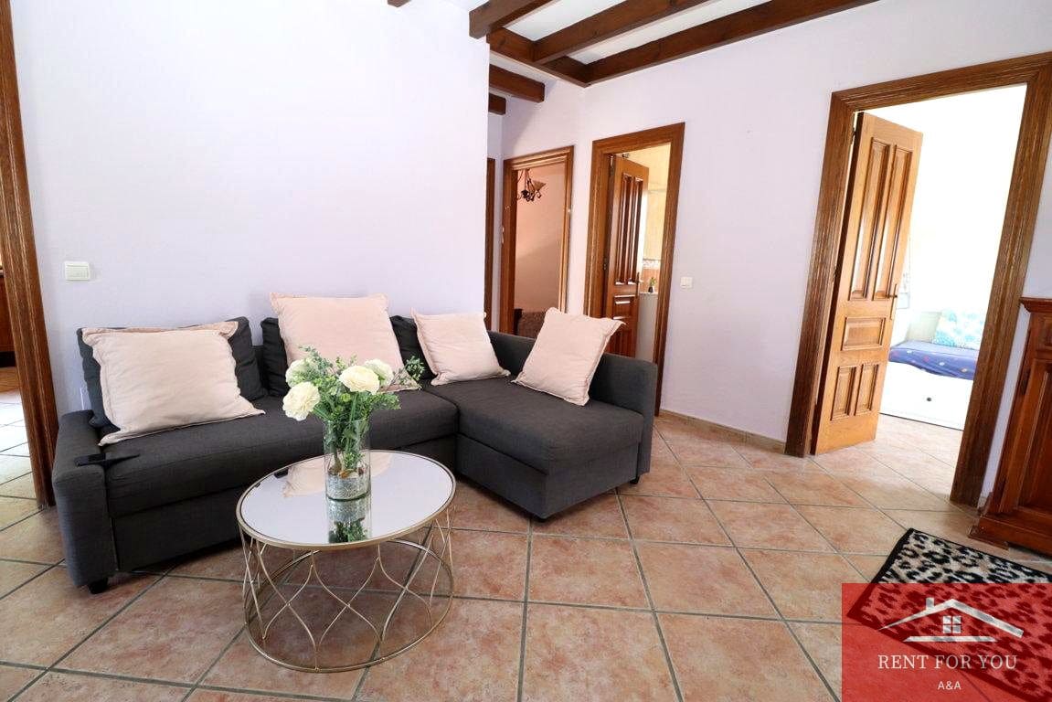 Chalet de 3 habitaciones en Coín en alquiler con garaje - 1.200 € (Ref: 9911752)