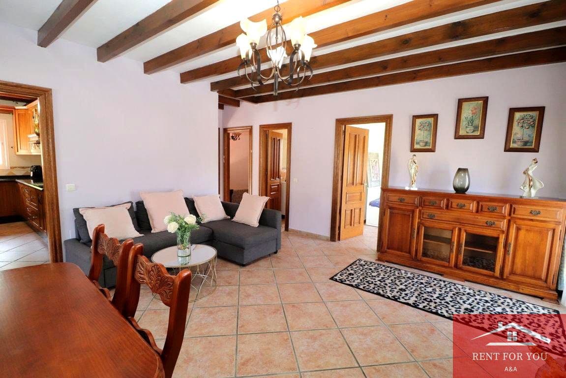 Chalet de 3 habitaciones en Coín en alquiler con garaje - 1.200 € (Ref: 9911752)