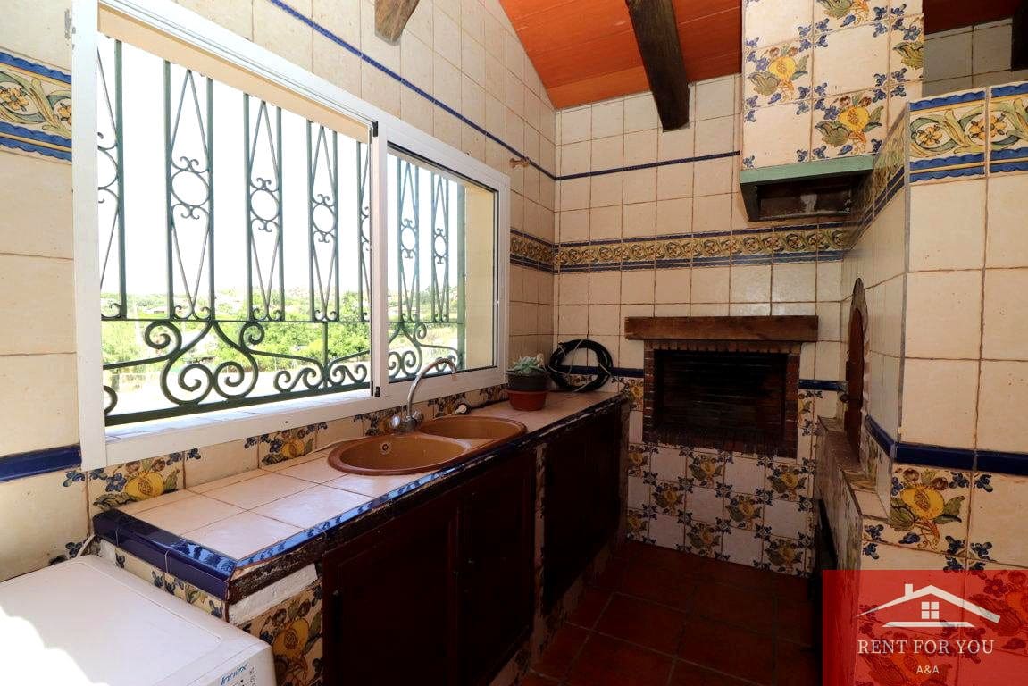 Chalet de 3 habitaciones en Coín en alquiler con garaje - 1.200 € (Ref: 9911752)
