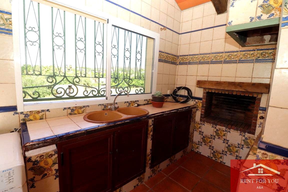 Chalet de 3 habitaciones en Coín en alquiler con garaje - 1.200 € (Ref: 9911752)