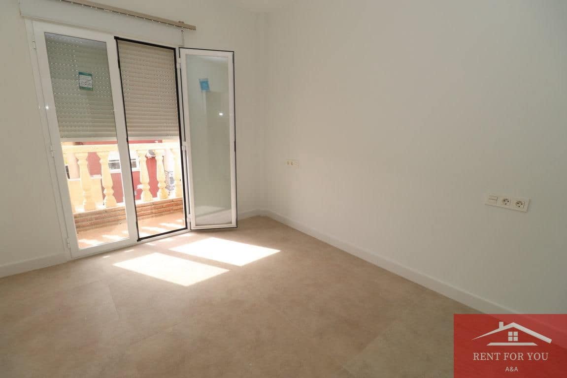 1 bedroom Flat for rent in Alhaurin el Grande with garage - € 750 (Ref: 9922881)